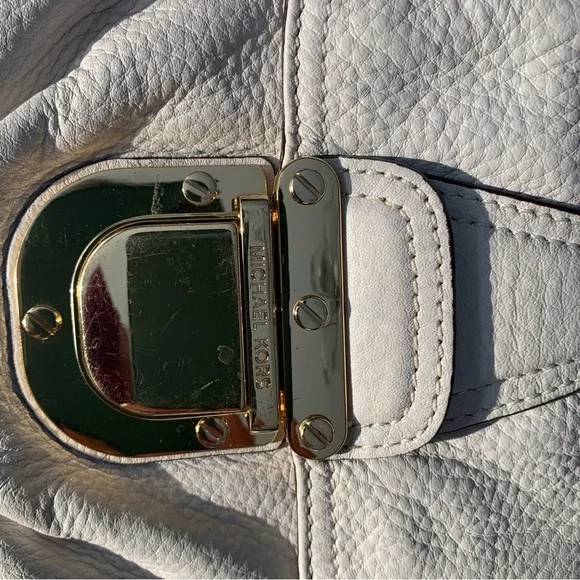 Michael Kors Small Crossbody Messenger Bag - Picture 3 of 7